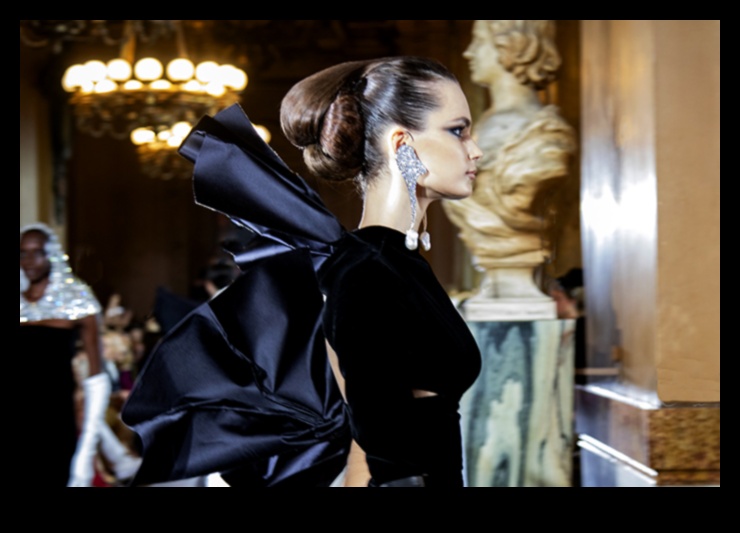 Couture cinematografice: dramă și stil în fotografie