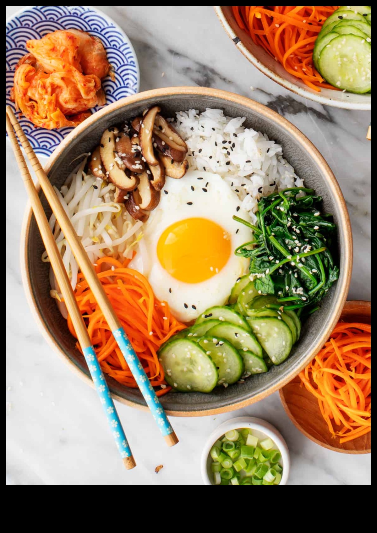 Bibimbap Bliss Un ghid pentru creațiile coreene cu boluri de orez 2 Bibimbap Bliss: Descoperiți măiestria creațiilor coreene cu boluri de orez