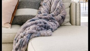 Huse drăguțe: pături elegante pentru momente confortabile